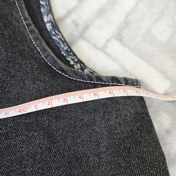 Y2K QM Women’s Black Denim Vest Button Front Pockets Asymmetrical Size S-M - Picture 12 of 13